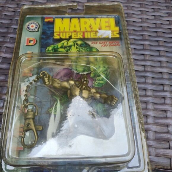 Vintage NIB Hulk Metal Keychain Backpack Hanging Charm - Picture 2 of 7